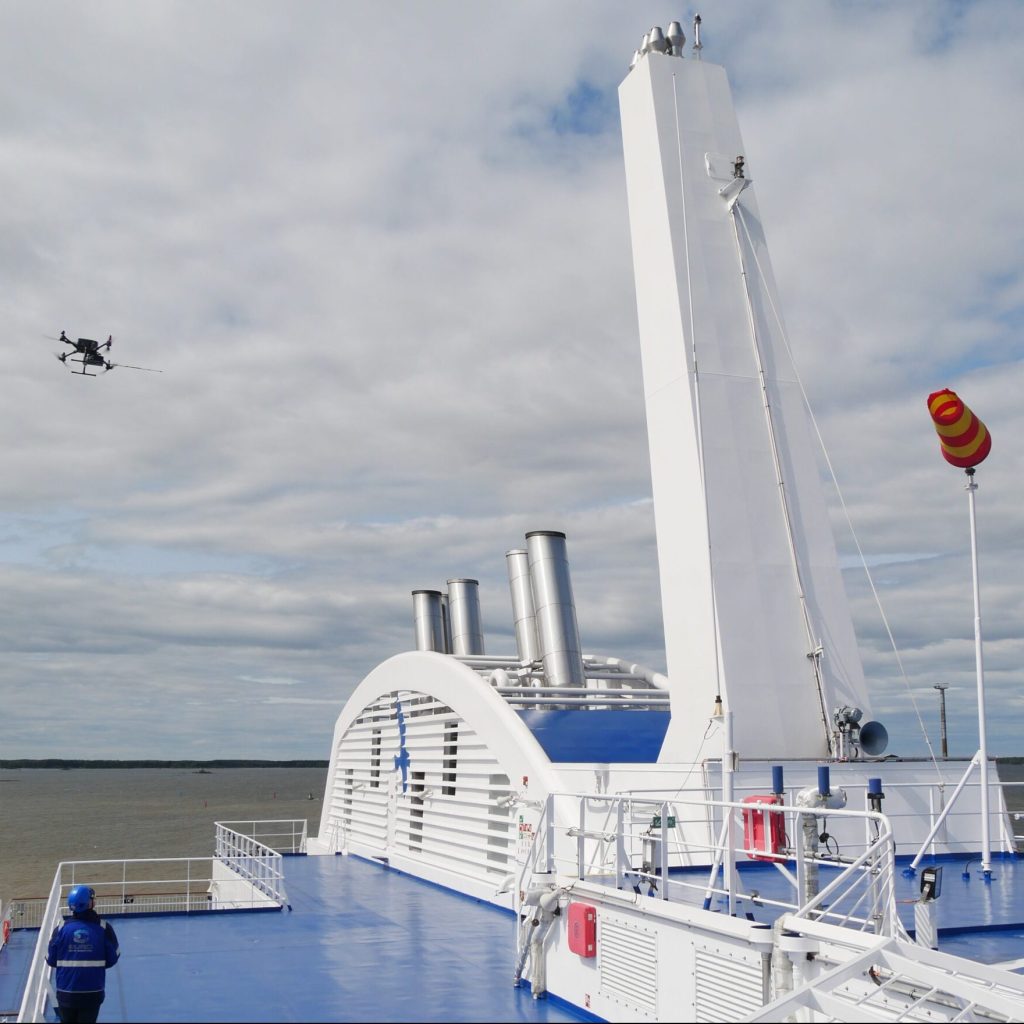 Explicit drone flying FUMES project