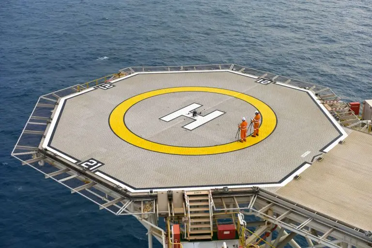 Emissions Monitoring Australia: Offshore O&G platform with emission experts